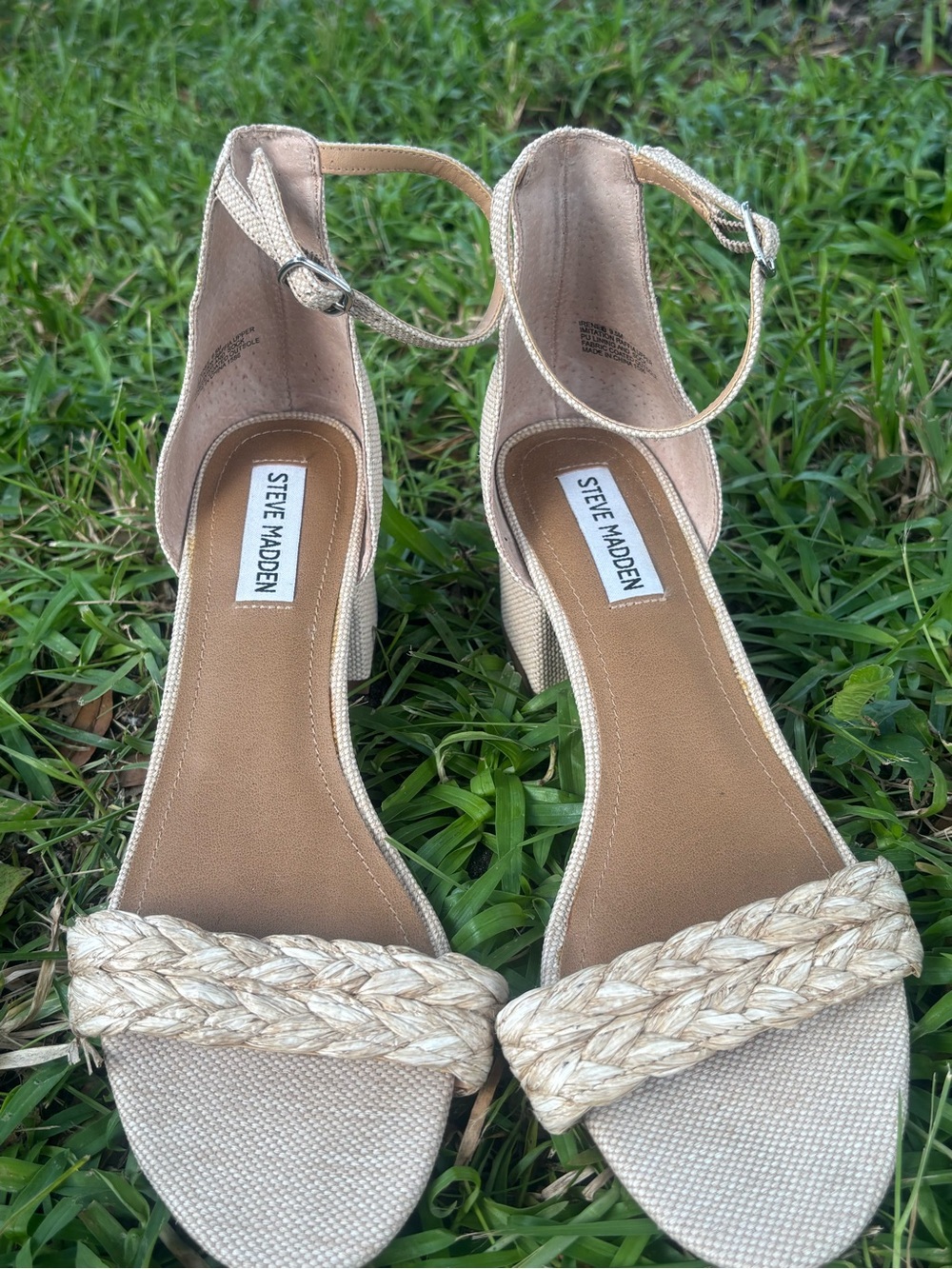 Steve Madden Braided Front Ankle-Strap Sandals in Tan Size 9.5
